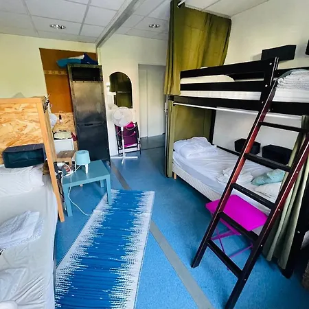 Spotsleeping Hostel *