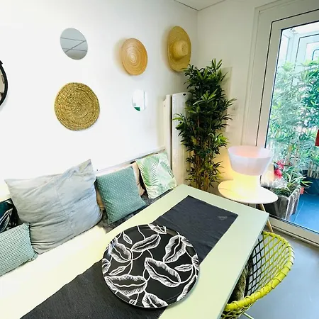 Spotsleeping Hostel *